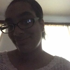 Meet your Posher, Makayla